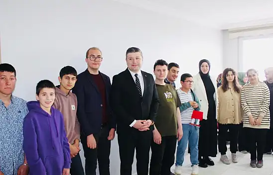 İnebolu'da Özel Öğrencilerden Geri Dönüşüm Temalı İlham Veren Sergi