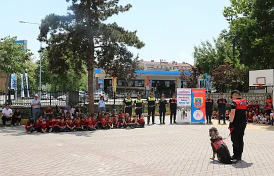 Jandarmadan Öğrencilere Eğitim