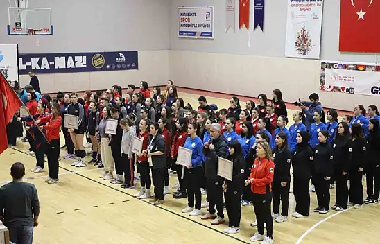 Karabük'te Yurt Lig Karadeniz Grup (1) Müsabakaları Başladı