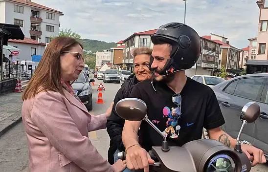 Kasksız Yolcu, Uygulama Yapan Valiye Yakalandı