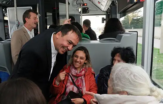 Kastamonu Belediye Başkanı Baltacı, Sarı Otobüslerde Vatandaşlarla Bir Araya Geldi