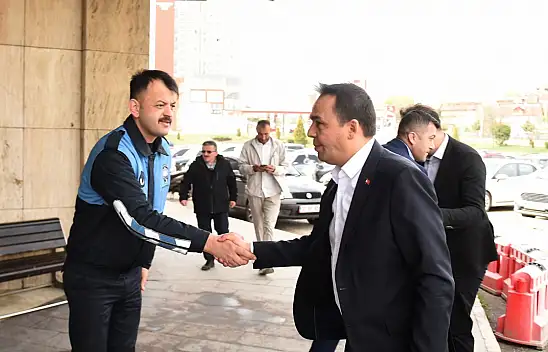 Kastamonu Belediye Başkanı Hasan Baltacı Bayramda Görev Yapan Ekipleri Ziyaret Etti