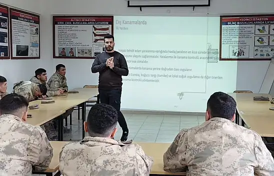 Kastamonu'da Jandarma Personeline Temel İlk Yardım Eğitimi