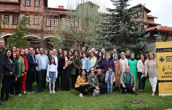 Kastamonu'da Müzik Akademisi'nde 'İnce Saz Musikisi' Konusu İşlendi