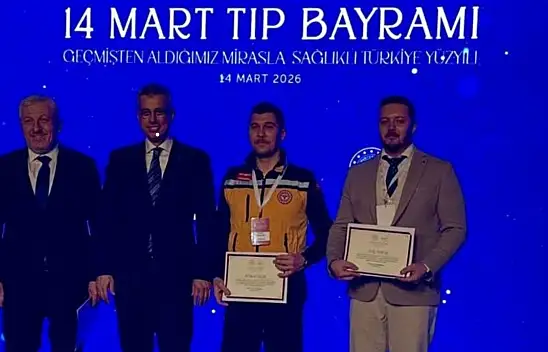 Kastamonu'da Yılın Doktoru Ödülü Aytaç Nergiz'e Verildi