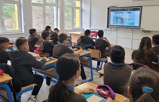 Kastamonu'daki Tüm Ortaokullarda MEBİ Tanıtım Etkinliği Düzenlendi