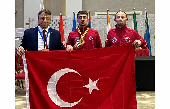 Kastamonu'nun Gururu Küçükoğlu, Gürcistan'da İstiklal Marşı'nı Dinletti!