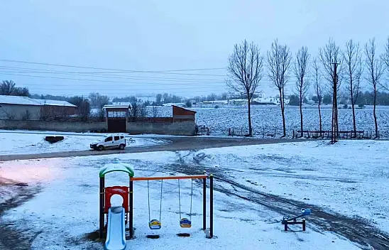 Kastamonu'nun Yüksek Kesimleri Beyaza Büründü
