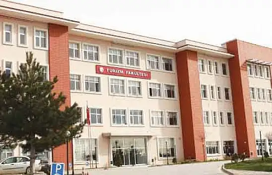 Kastamonu Üniversitesi'nde Turizm Öğrencilerine Şehir Turu