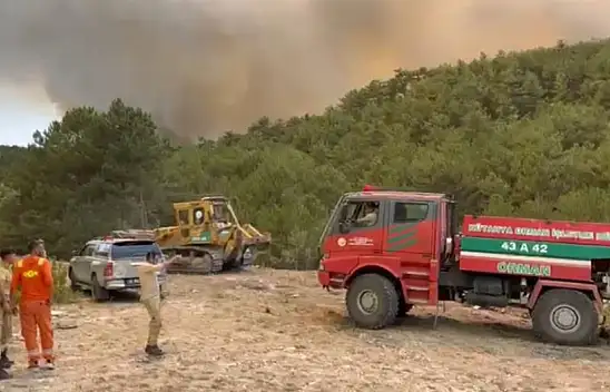 Kastamonulu Müdür Alevlerin Ortasında Kaldı