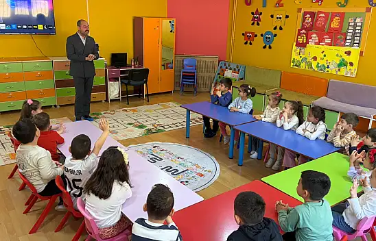 Kavaklıgil Miniklerle Buluştu