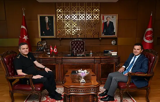 Kayhan Ay'dan Rektör Topal'a Veda Ziyareti
