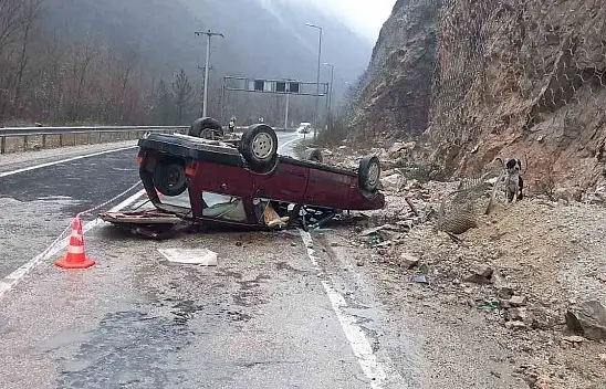 Kontrolden Çıkan Otomobil Takla Attı: 1 Yaralı