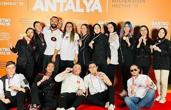 KÜ Öğrencilerinden 4 Altın Madalya