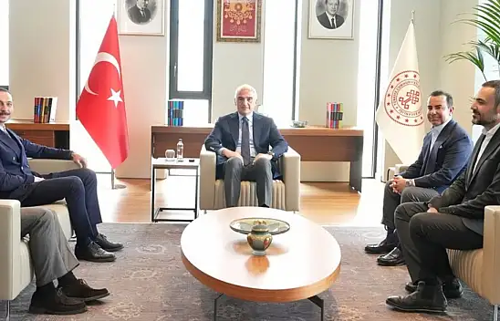 Kültür Ve Turizm Bakanı Ersoy, Oyuncu Görkem Sevindik İle Bir Araya Geldi