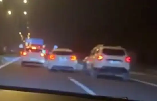 Makas Atarak Trafiği Tehlikeye Düşürdü: Ceza Yedi