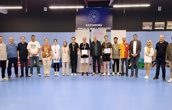 Masa Tenisi Turnuvası Düzenlendi