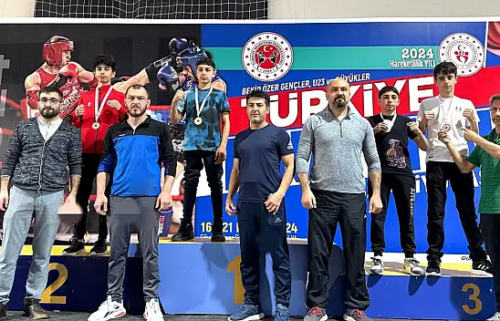 Muay Thai'de 3 Madalya Kazandık