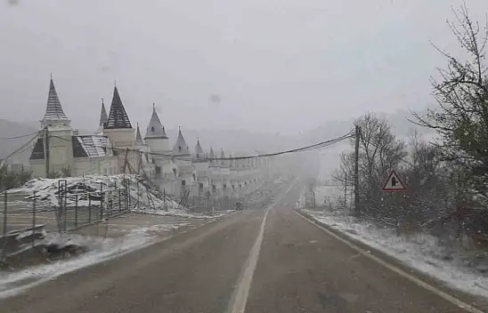 Mudurnu Beyaz Gelinliğini Giydi