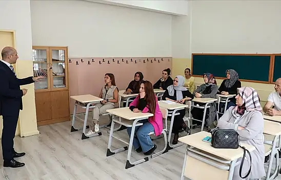 O Kurslara 25 Binden Fazla Veli Katıldı