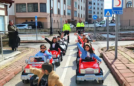 Öğrencilere Trafik Eğitimi