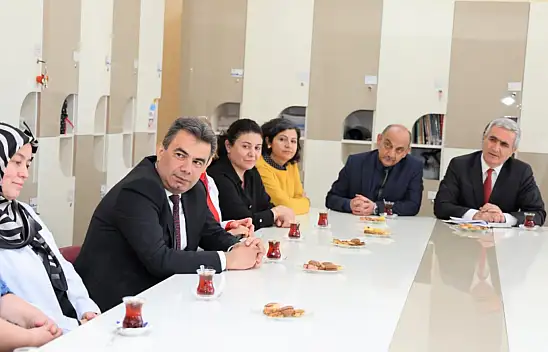 Okul Ziyaretleri Sürüyor