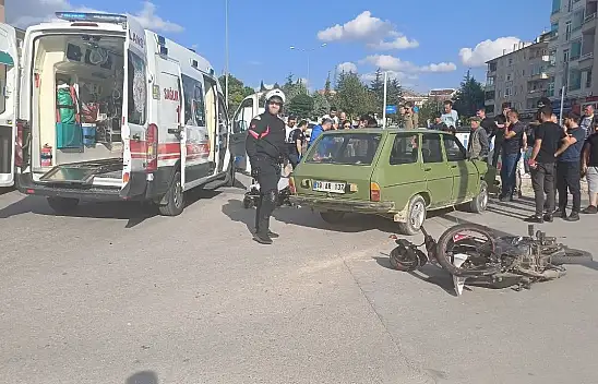 Otomobil Ve Motosiklet Çarpıştı: 2 Yaralı