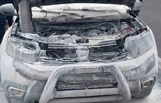 Otoyolda Birden Alev Aldı
