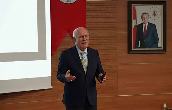 Prof. Dr. Ekrem Savaş: 'Avrupalılar, Müslümanlardan Tercüme Etmiş Oldukları Kitaplara Kendi İsimlerini Yazmışlardır'