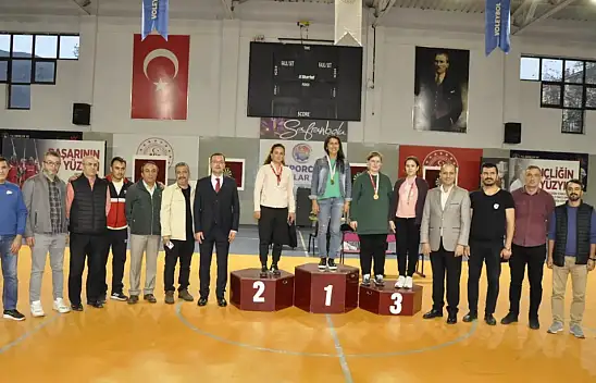 Safranbolu'da Dart Turnuvası Düzenlendi