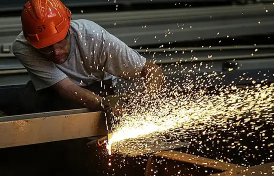 Sanayi Üretimi Yüzde 2,2 Arttı
