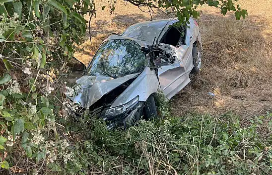 Kastamonu'da Otomobil Şarampole Yuvarlandı: 1 Ağır Yaralı