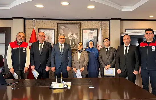 Tarımsal Arazi Değerlendirme Şube Müdürlüğü Personeline Başarı Belgesi Takdim Edildi