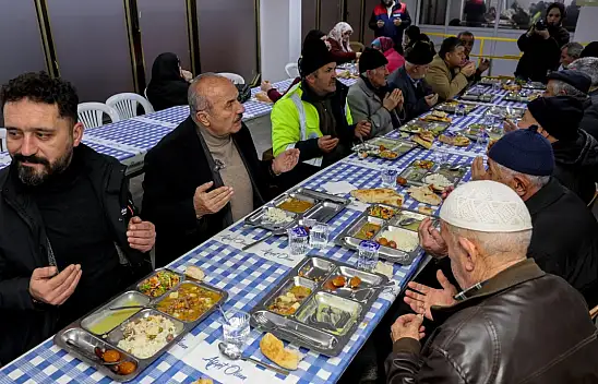 Taşköprü'de Ramazan'ın İlk İftar Sofrası Kuruldu