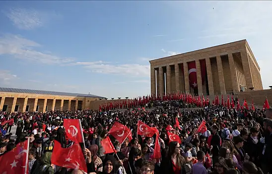 Tüm Yurtta 23 Nisan Coşkusu
