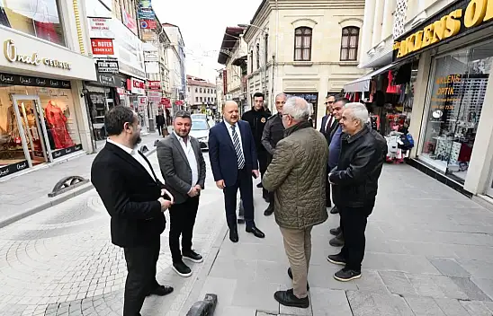 Vali Dallı Esnaflarla Bir Araya Geldi
