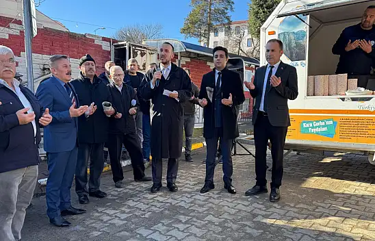 Vatandaşlara Kara Çorba İkram Edildi