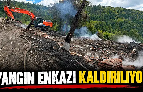 Yangın Enkazı Kaldırılıyor