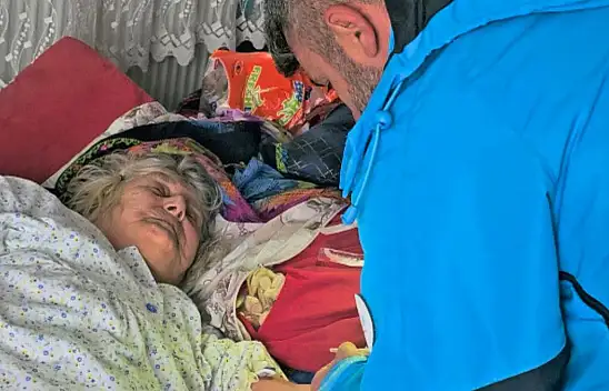 Yaşlı Kadının Yardımına UMKE Yetişti