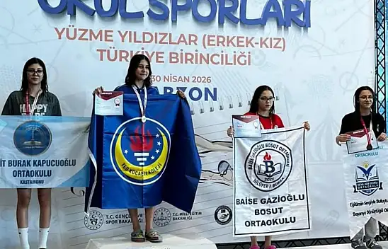 Yüzmede Büyük Başarı