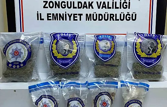 Zonguldak'ta Ölümcül Etkiye Sahip 2 Kilo 210 Gram Uyuşturucu Yakalandı