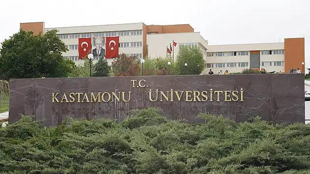 10 dekan istifasını sundu