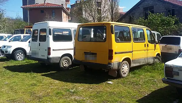 3 korsan araç trafikten men edildi