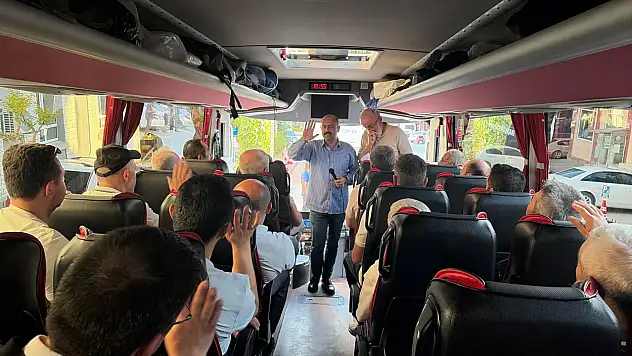 100 Kişilik Kafile Yola Çıktı