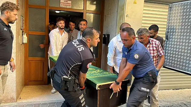 16 yaşındaki genç hayattan koptu