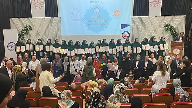 19 hafız icazet töreniyle taç giydi