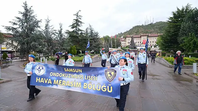 19 Mayıs Coşkusu Bando Gösterisiyle Taçlandı