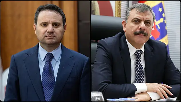 2 Bakan Değişti