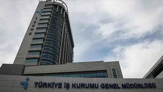 211 Bin 563 Genç Faydalandı