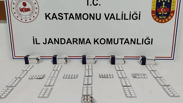 237 Adet Sentetik Ecza Hapı Ele Geçirildi